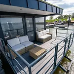 Panorama Uszohaz 2 * Abádszalók